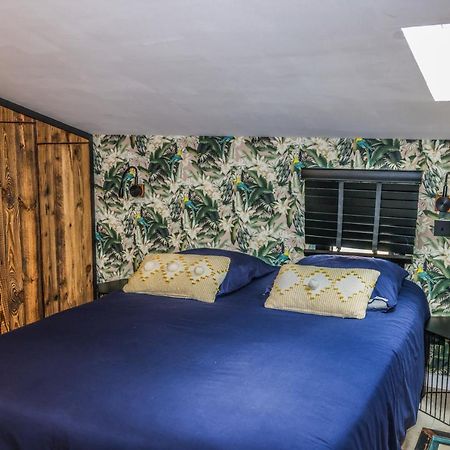 Casa Jungle ! Superb Duplex Apartment, Place Des Lices ! サントロペ エクステリア 写真