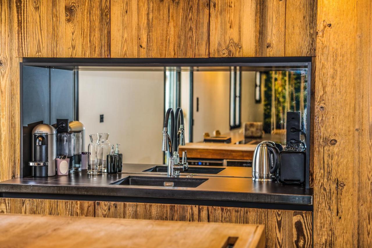 Casa Jungle ! Superb Duplex Apartment, Place Des Lices ! サントロペ エクステリア 写真