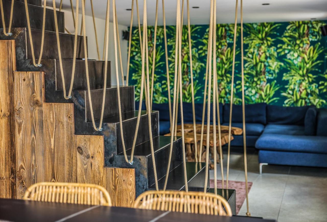Casa Jungle ! Superb Duplex Apartment, Place Des Lices ! サントロペ エクステリア 写真